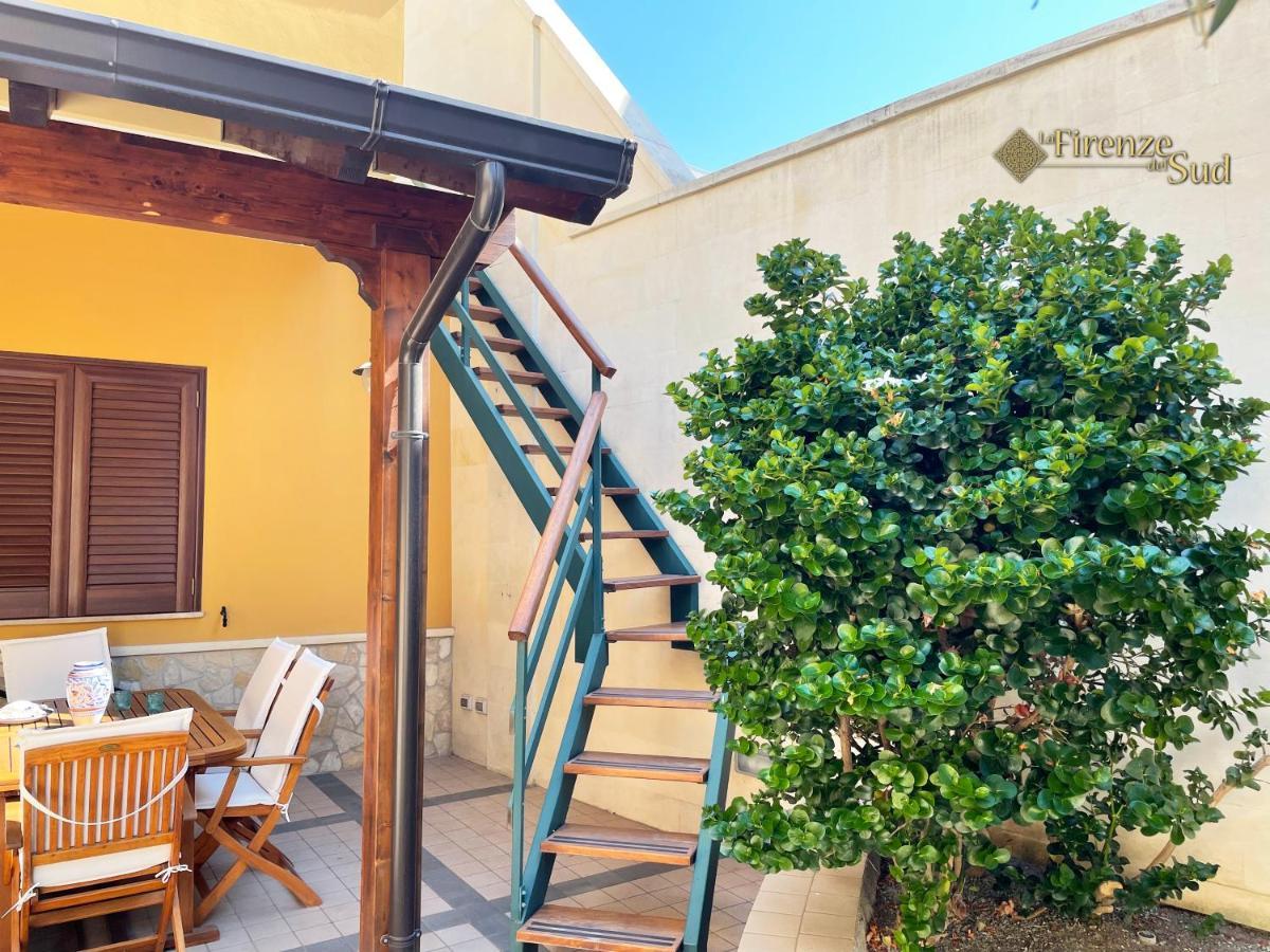 Bed and Breakfast La Firenze Del Sud Lecce Exterior foto